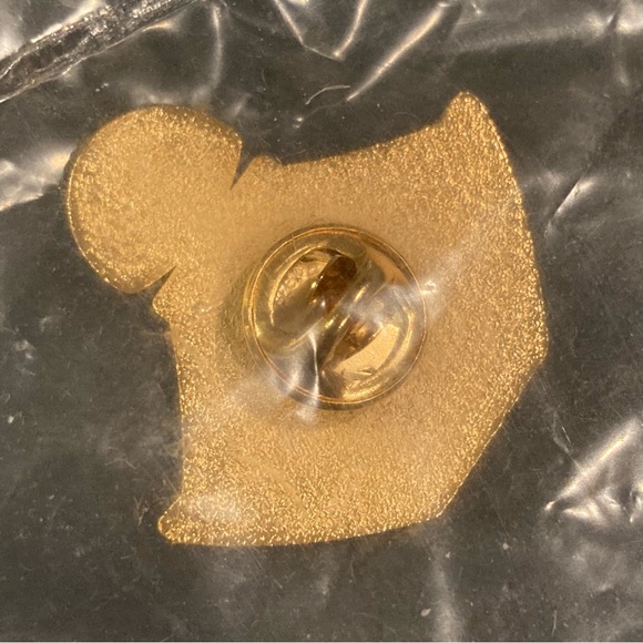 Vintage Samsara by Guerlain Brooch Pin Gold Tone/Enameled 
NEW in package. - Picture 11 of 14